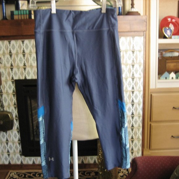 Under Armour Womens Heat Gear Compression Capri Yoga Workout Pants M NEW w/ TAGS - Picture 1 of 8